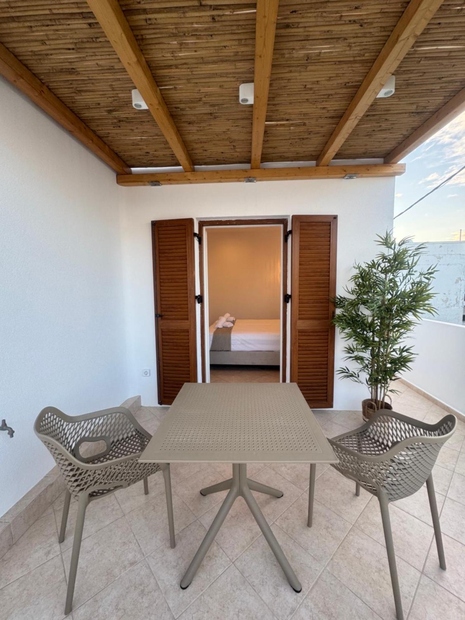 Eleni'S Rooms Antiparos Town Exterior foto