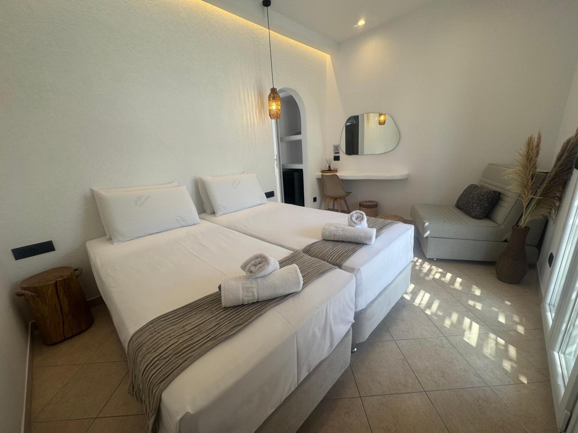 Eleni'S Rooms Antiparos Town Exterior foto