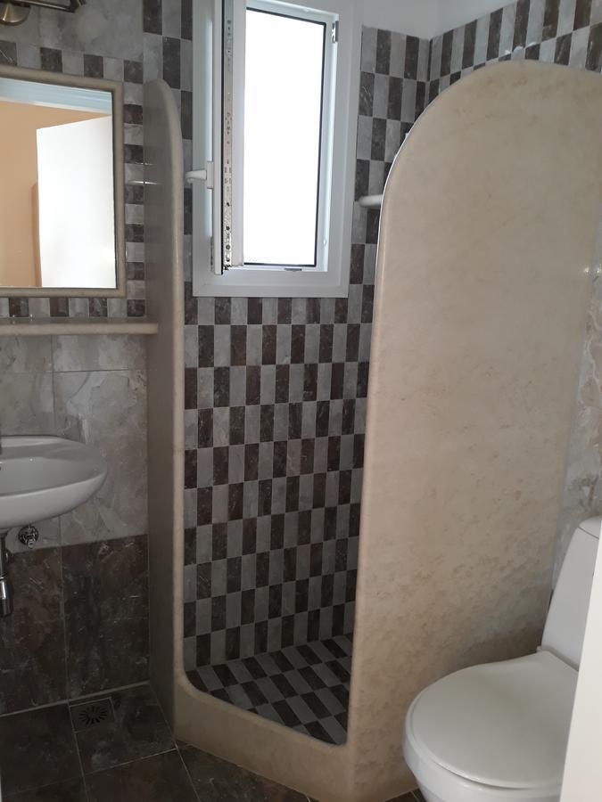 Eleni'S Rooms Antiparos Town Exterior foto